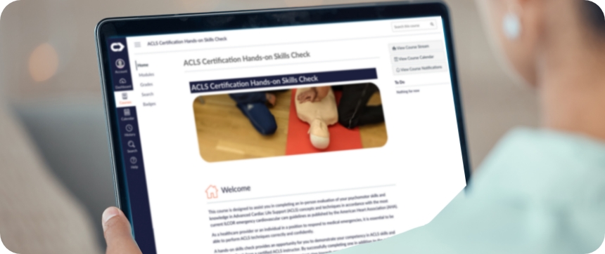 healthcare worker taking an ACLS course